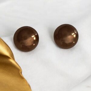 Elegant 8mm
Brown Ball Stud Earrings